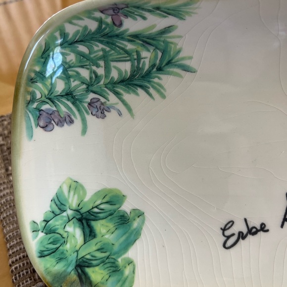 Lovely Erbe Aromatiche Ceramic Cheese Plate - Picture 6 of 12
